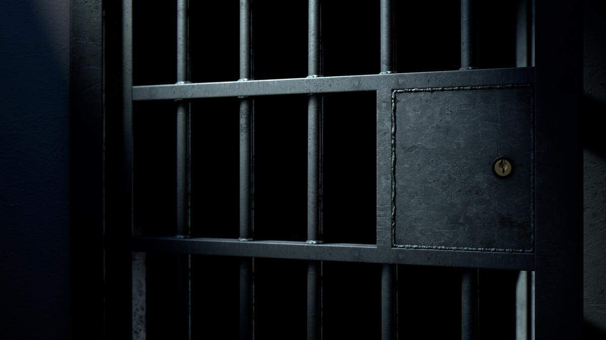 Dad encouraged his 15-year-old to have sex with 34-year-old man, NC sheriff says