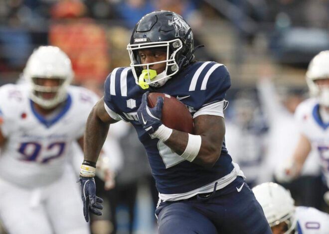Carolina Panthers to add running back, defensive tackle to roster before OTAs