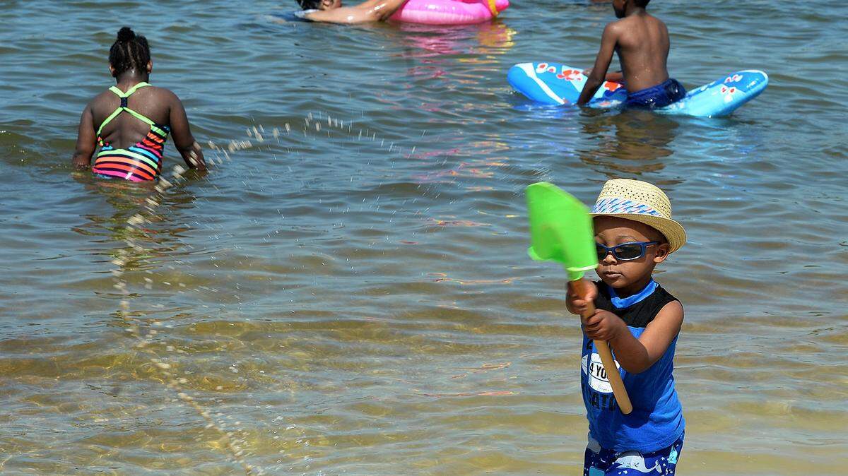 Popular Lake Norman swimming beach will remain closed Memorial Day Weekend. Why?