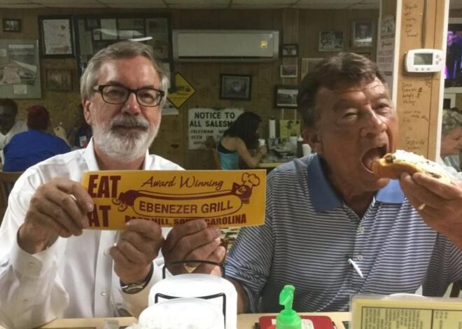 Loyd Ardrey, owner of Rock Hill’s Ebenezer Grill and its ‘giant weenie’ sign, dies