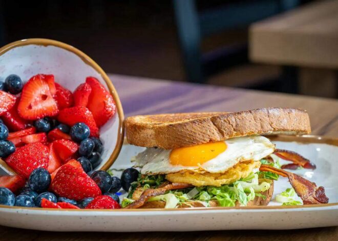 Brunches opens near Oakhurst with mimosa towers and espresso martinis