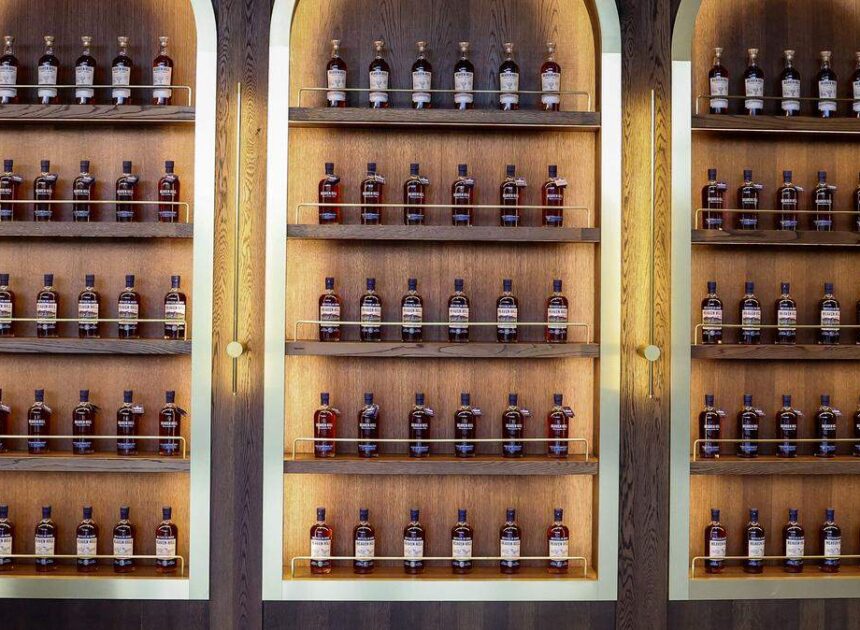 NC lobbyists agree to civil fine in deal to drop charge over bourbon tour