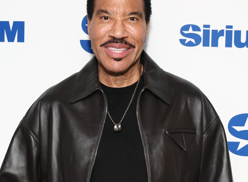 Lionel Richie Postpones More Shows After Cutting Tour’s Opening Night Short