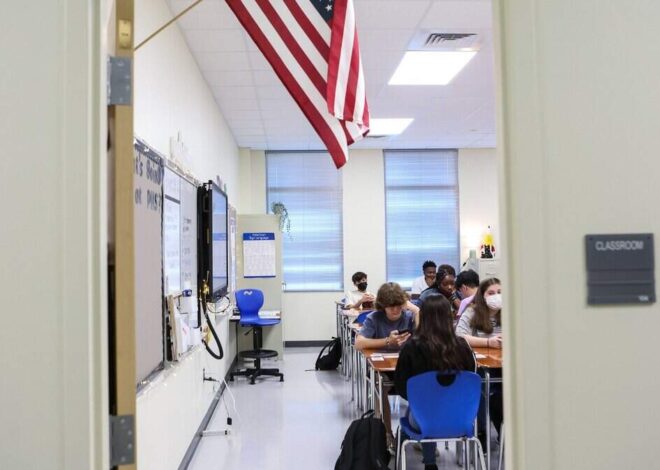Charlotte-Mecklenburg Schools provides 21 executives with cars, public records show