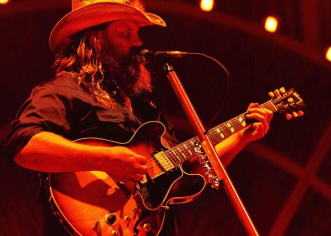 Review: Chris Stapleton’s most memorable Charlotte moment wasn’t in the setlist