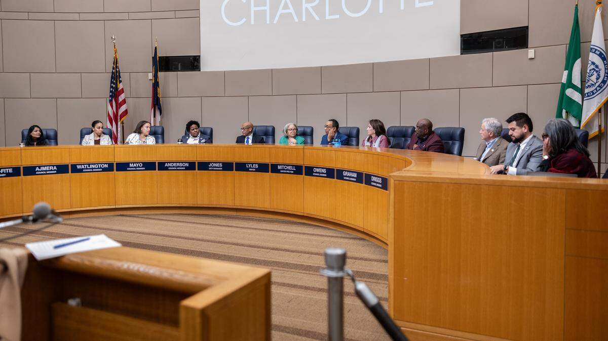 Applications for Charlotte mayor are open. You might be able to apply