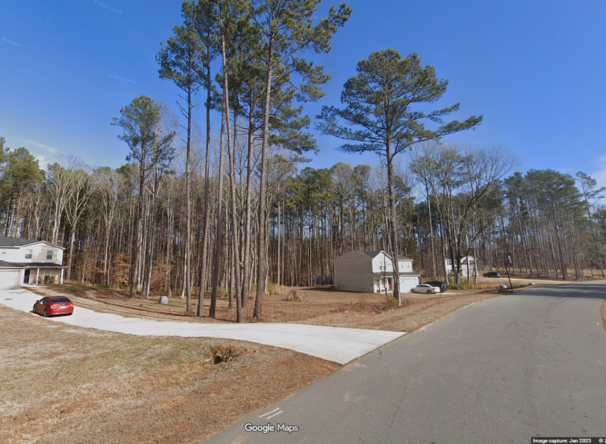 1 dead, 3 hurt, multiple people detained in neighborhood gunfight, NC sheriff says