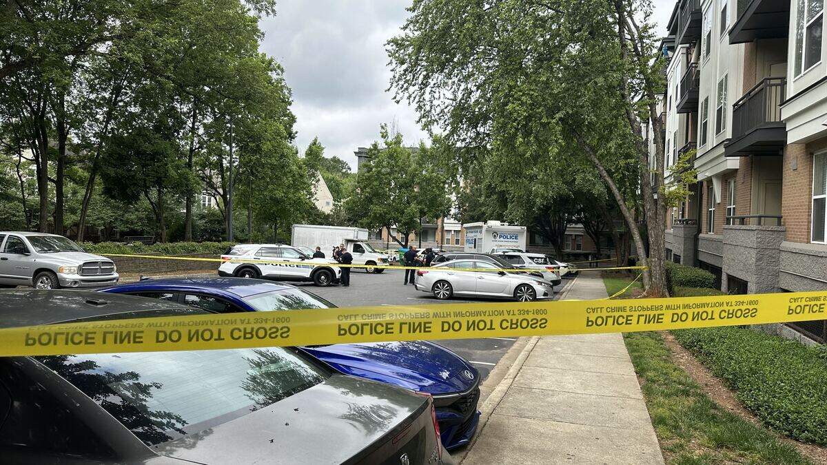 I ‘saw the tape.’ Charlotte neighbors discuss stabbing at Third Ward apartment parking lot