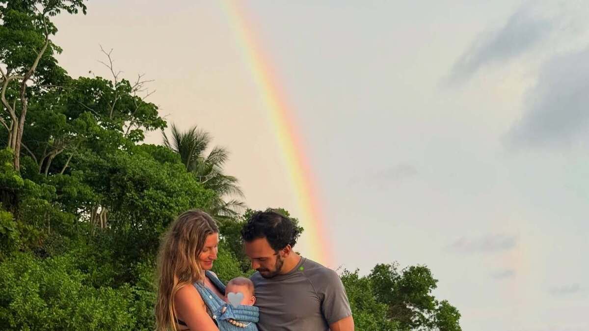 Gisele Bundchen Thanks Husband for ‘Leading by Example’ on Father’s Day