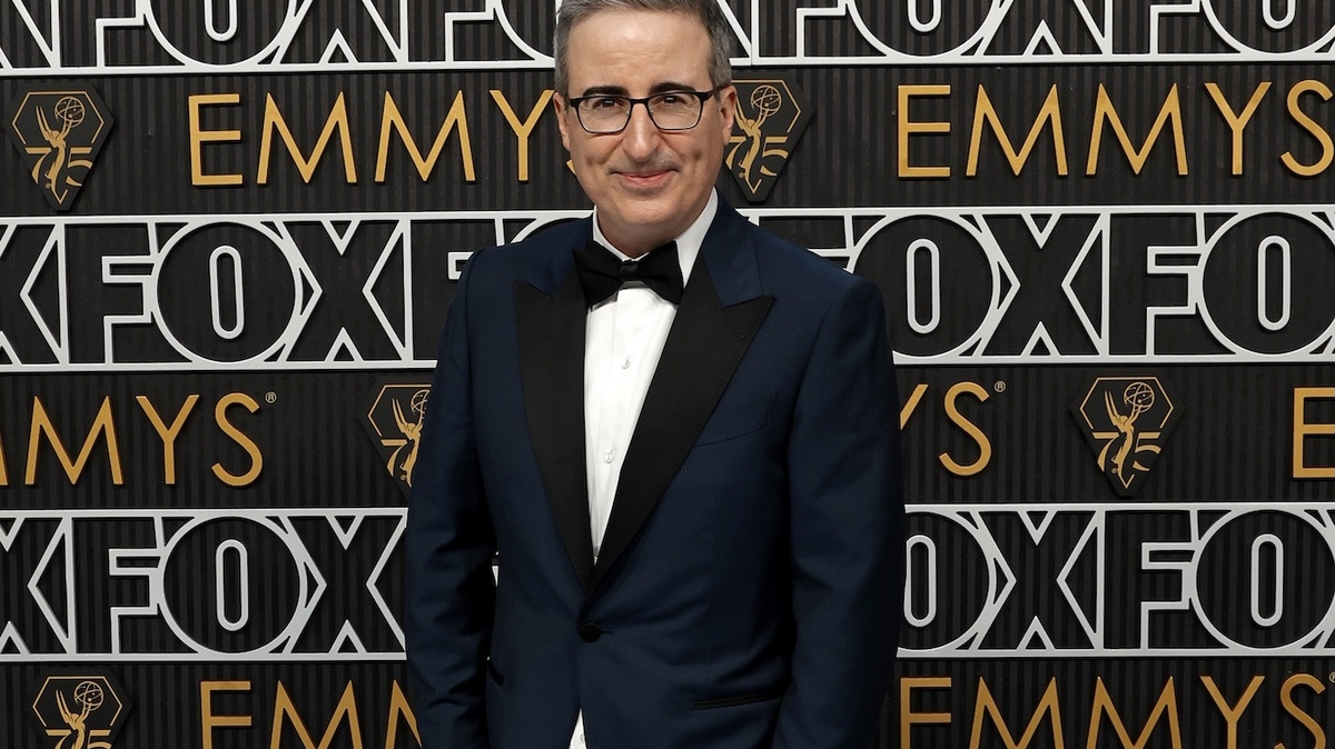 John Oliver Lands Dream Roles on ‘General Hospital’ and ‘Days of Our Lives’