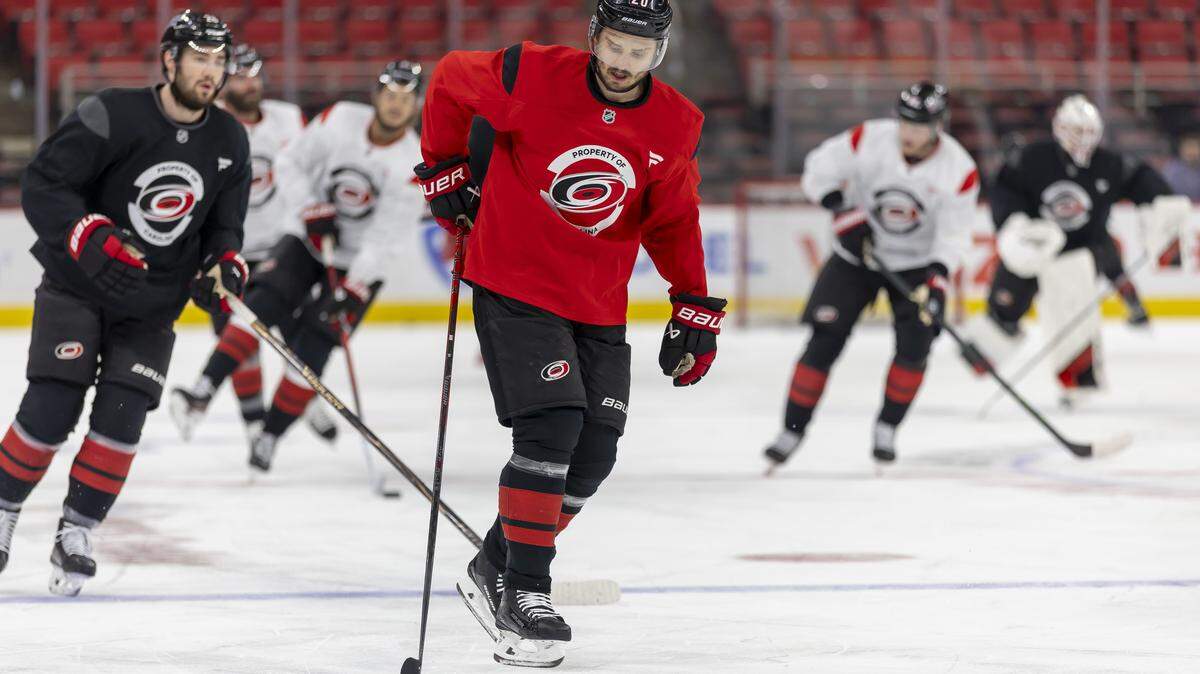 Do Canes players buy tickets for family & friends to watch the Stanley Cup?