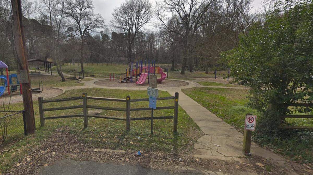 CMPD announces arrest of 18-year-old in west Charlotte fatal shooting