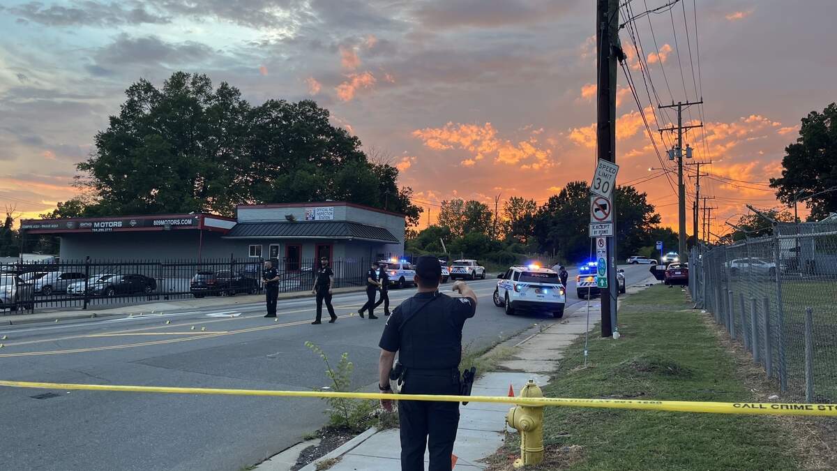 1 dead, 1 hospitalized in Charlotte weekend shooting, police say