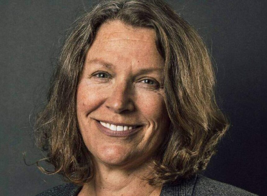Carolyn Hax | Marriage breaking over addicted stepson