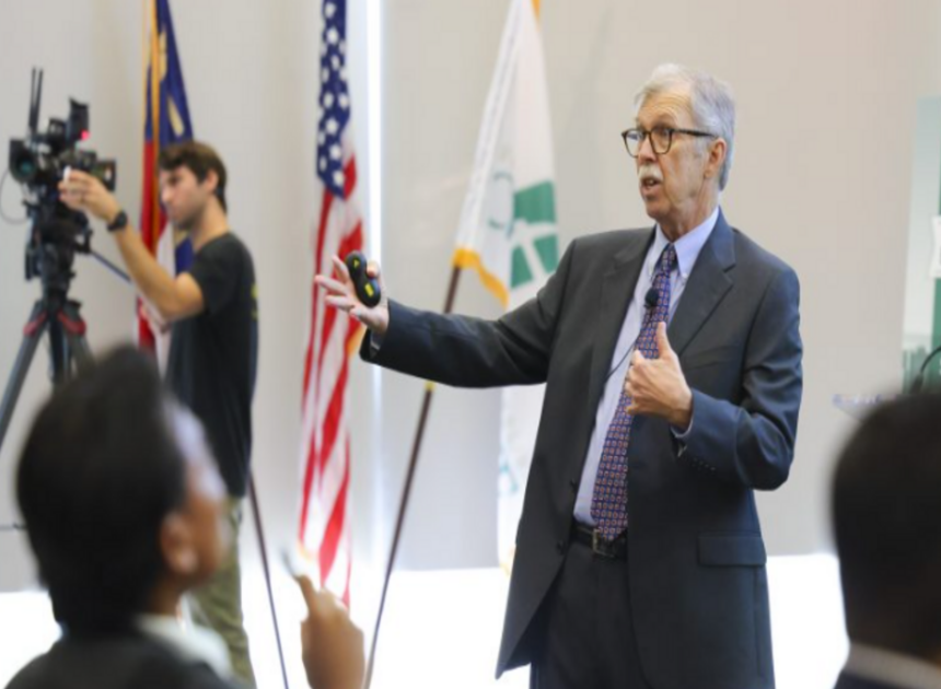 John Connaughton, gregarious UNC Charlotte economist and mentor, dies at age 78