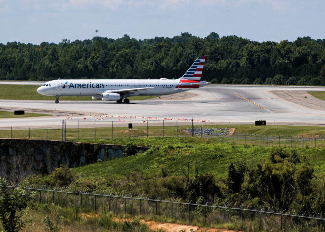 American Airlines flights delayed, canceled at CLT Airport after systemwide outage
