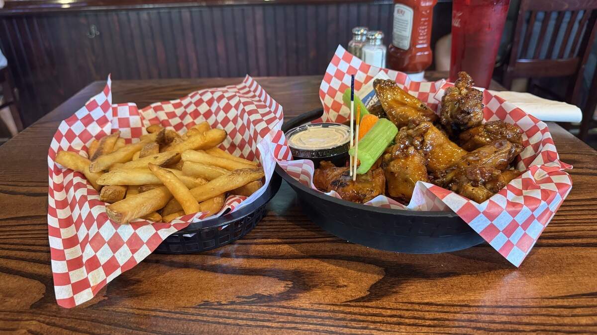 Popular Plaza Midwood bar closes + why is there only one Midtown Sundries left?