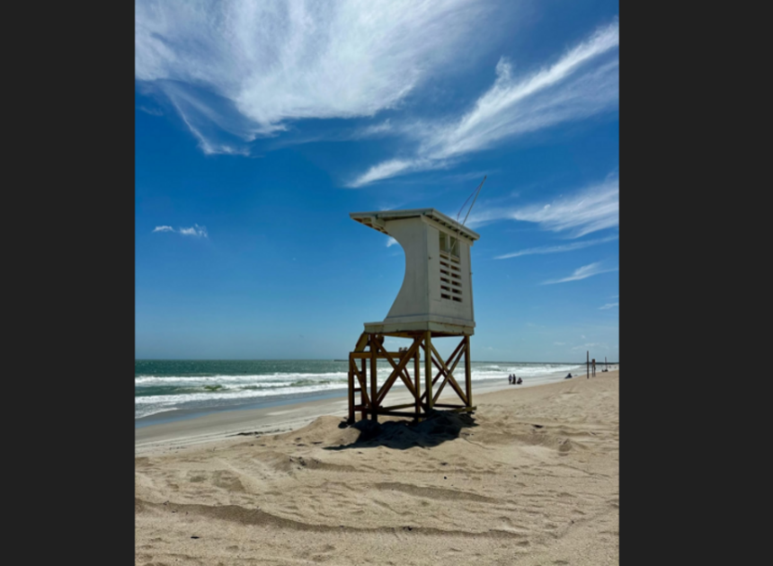 Lightning knocks beachgoer unconscious in NC and injures companion, rescuers say