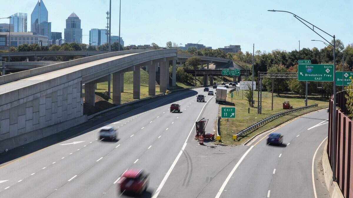 New poll finds narrow majority support I-77 South expansion