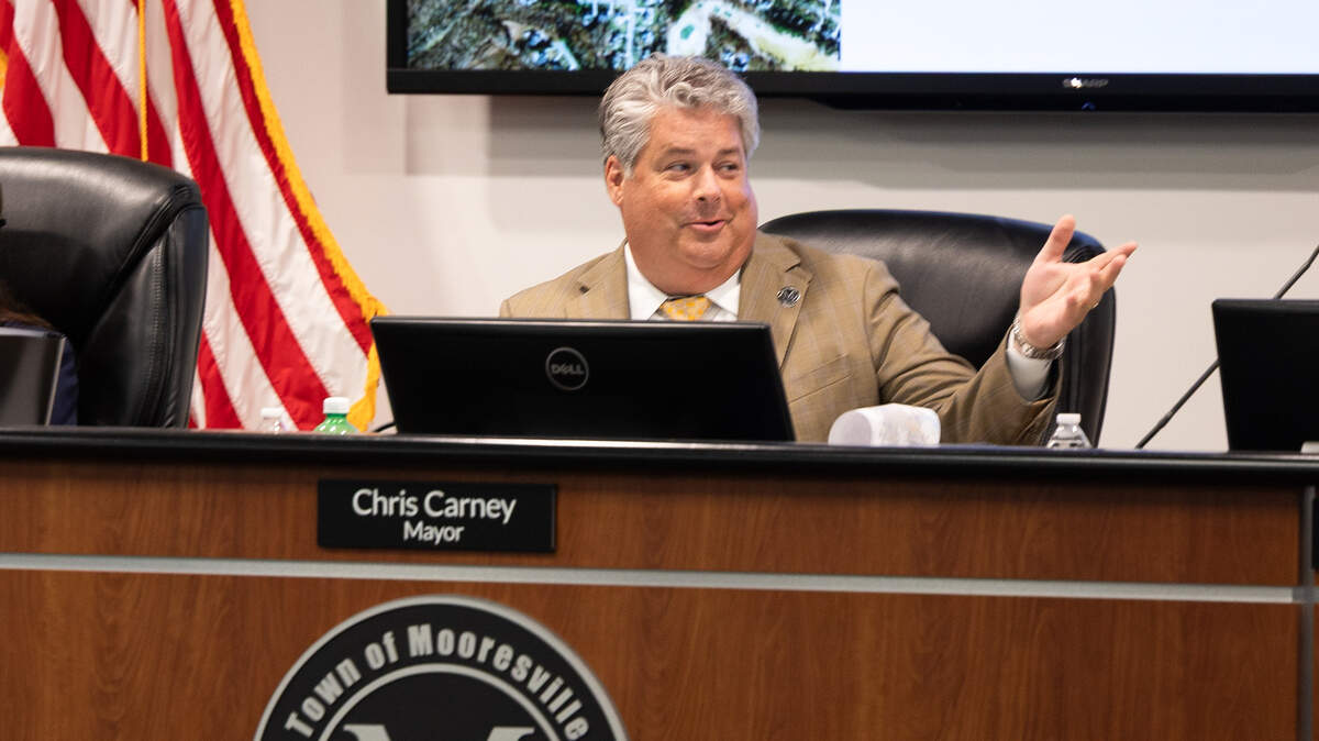 Mooresville Mayor Chris Carney, rebuked over pantless claims, surfaces in Italy