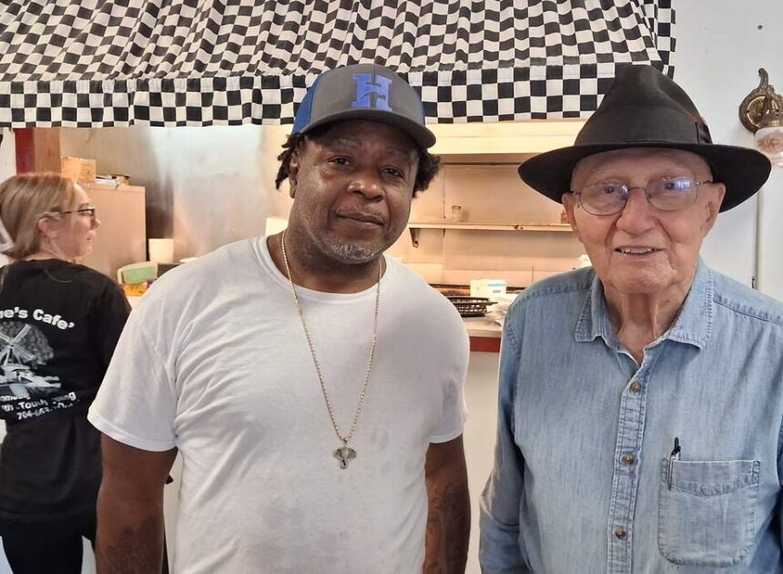 ‘Like family.’ Longtime homestyle cooking restaurant to close in Mooresville.
