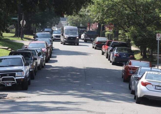 ‘We all suffer.’ New apartment tower floods this Charlotte neighborhood with cars