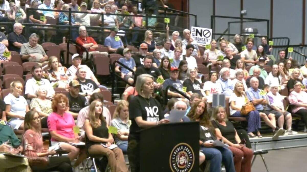 Residents blast proposed 500-acre Lake Norman mega community at hearing