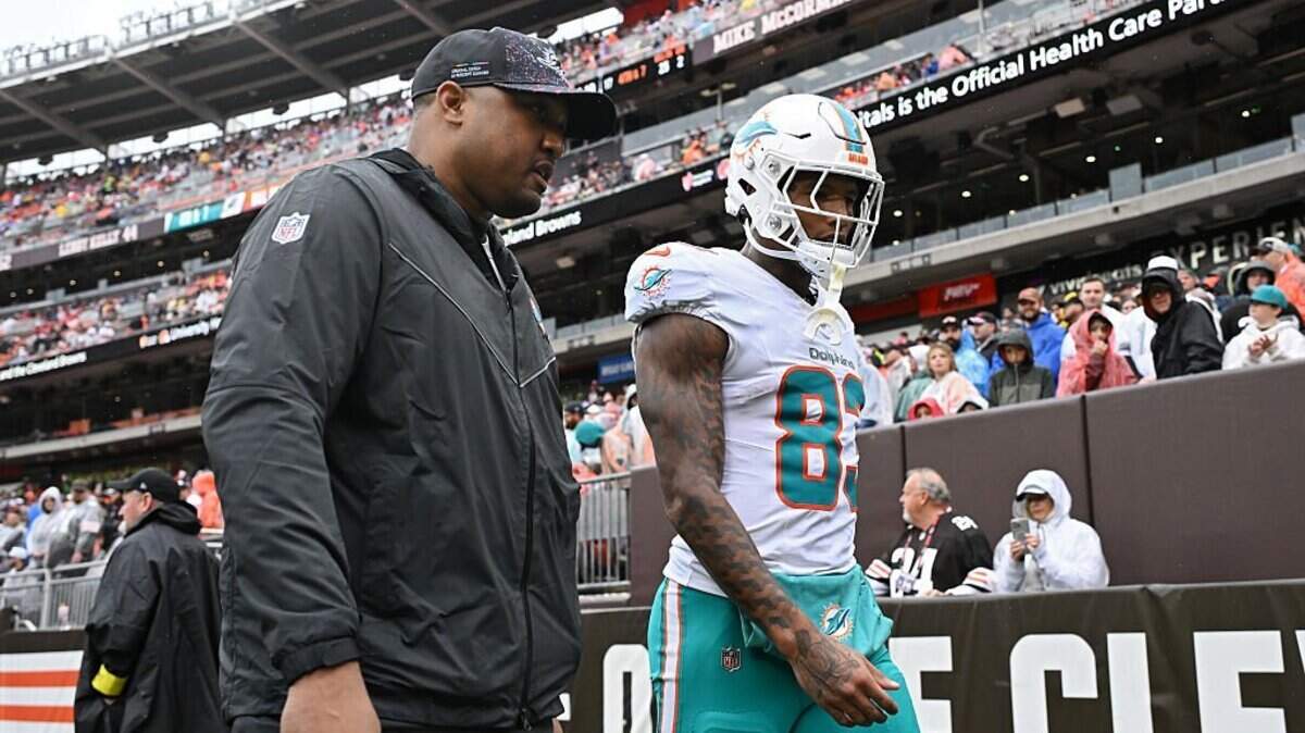 Carolina Panthers add a Pro Bowl tight end as preseason heats up