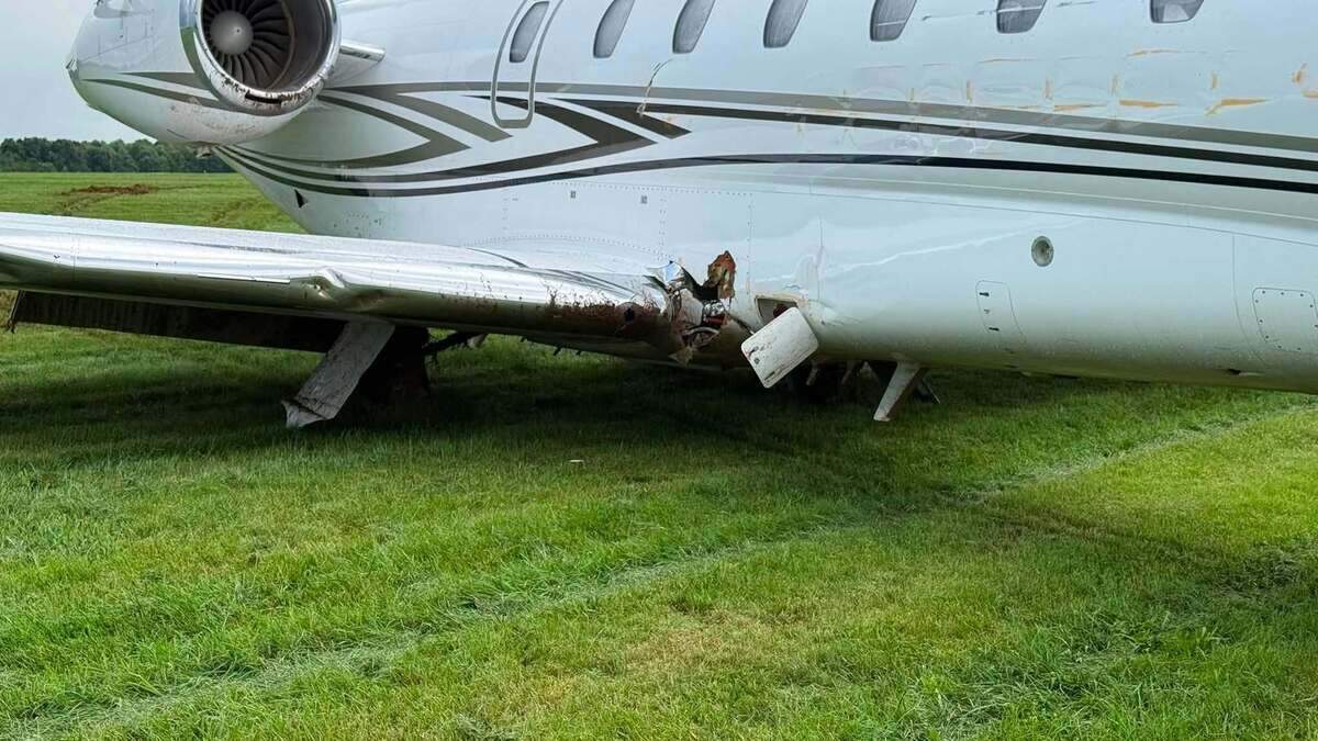 Jet attempting to land during thunderstorm ends up in field, NC officials say