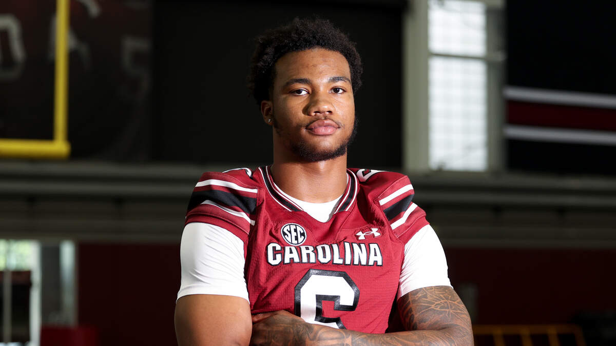 Dylan Stewart headlines USC edge rushers. Who’s next in line to help him?