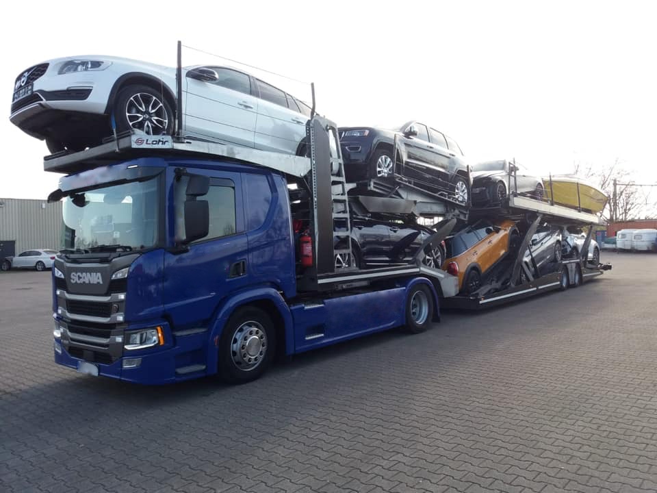 From Your Driveway to the Islands: Understanding Hawaii Vehicle Shipping