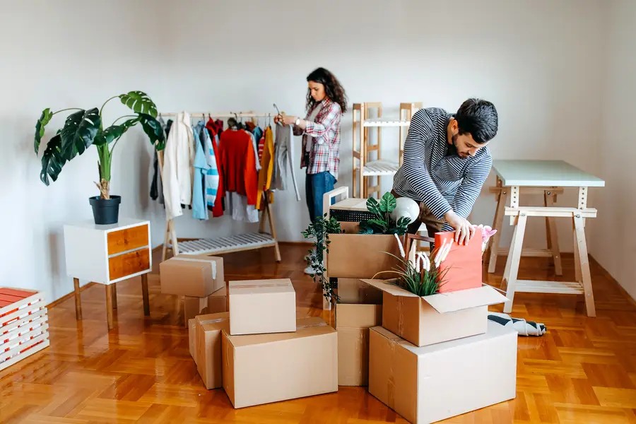 Pack Less, Settle Faster: A Practical Downsizing Plan for a Las Vegas Move