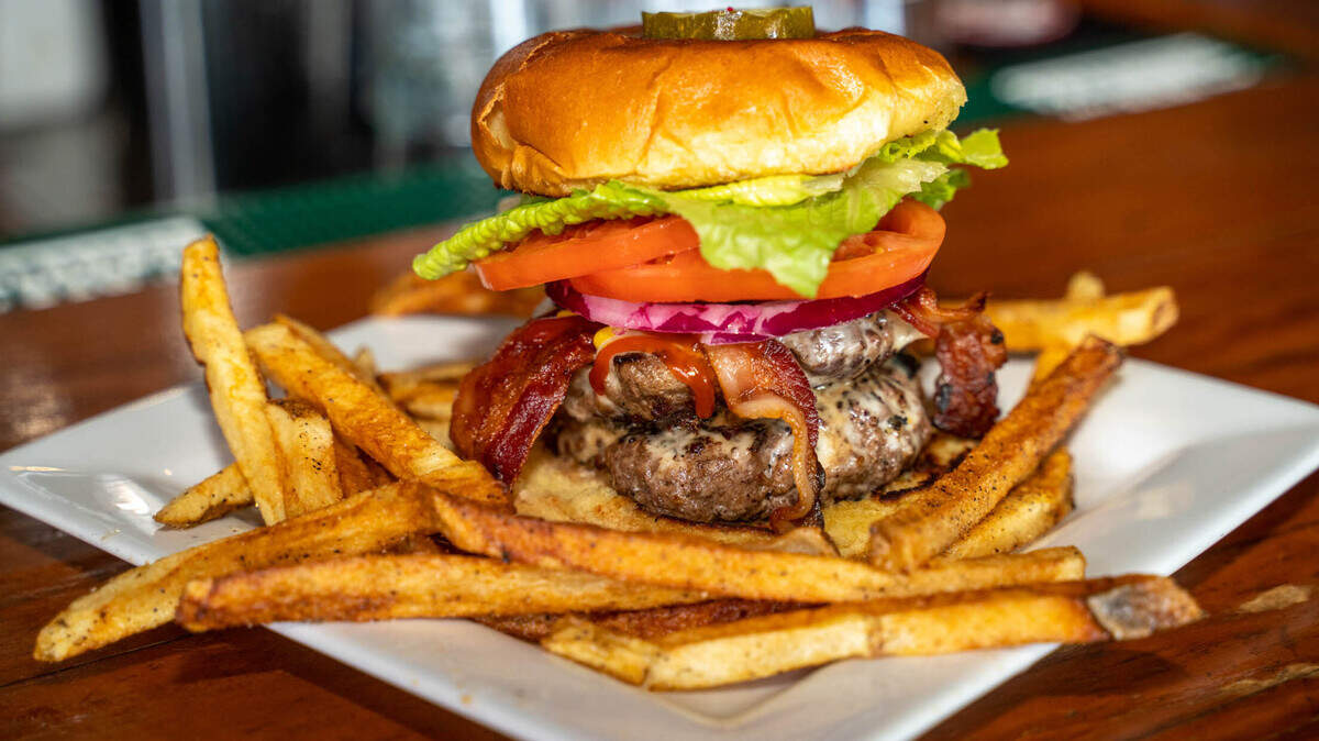 Which Charlotte dive bars have the best food? Here’s a taste of the Top 10