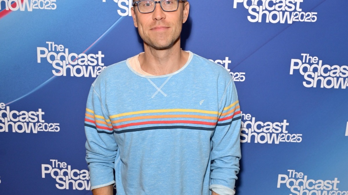 Comedian Russell Howard Mourns ‘Devastating’ Death of Newborn Son Felix