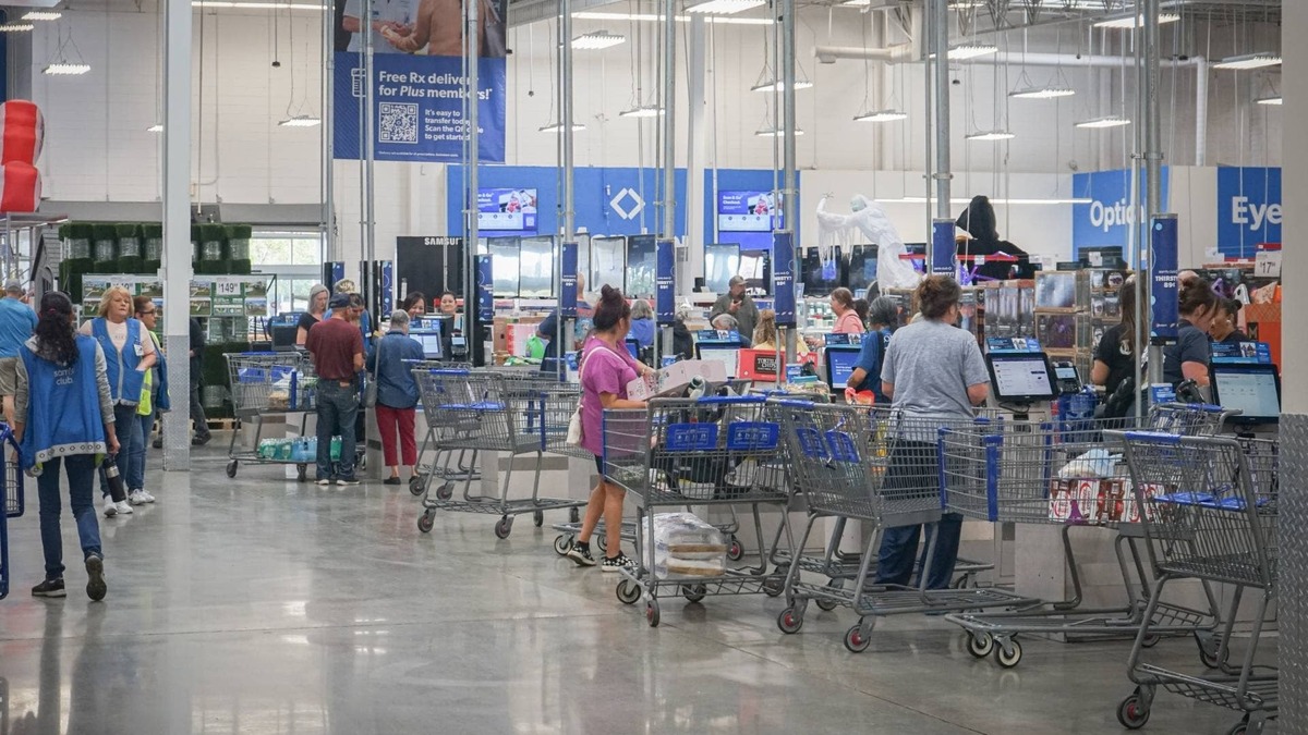 Walmart and Sam’s Club add Tap to Pay technology, giveng them a leg up on Costco