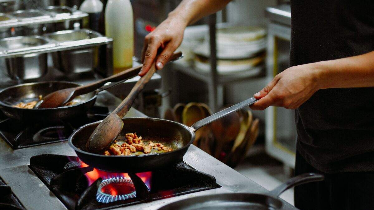 Which classic restaurant in Charlotte is the best? Share your favorites